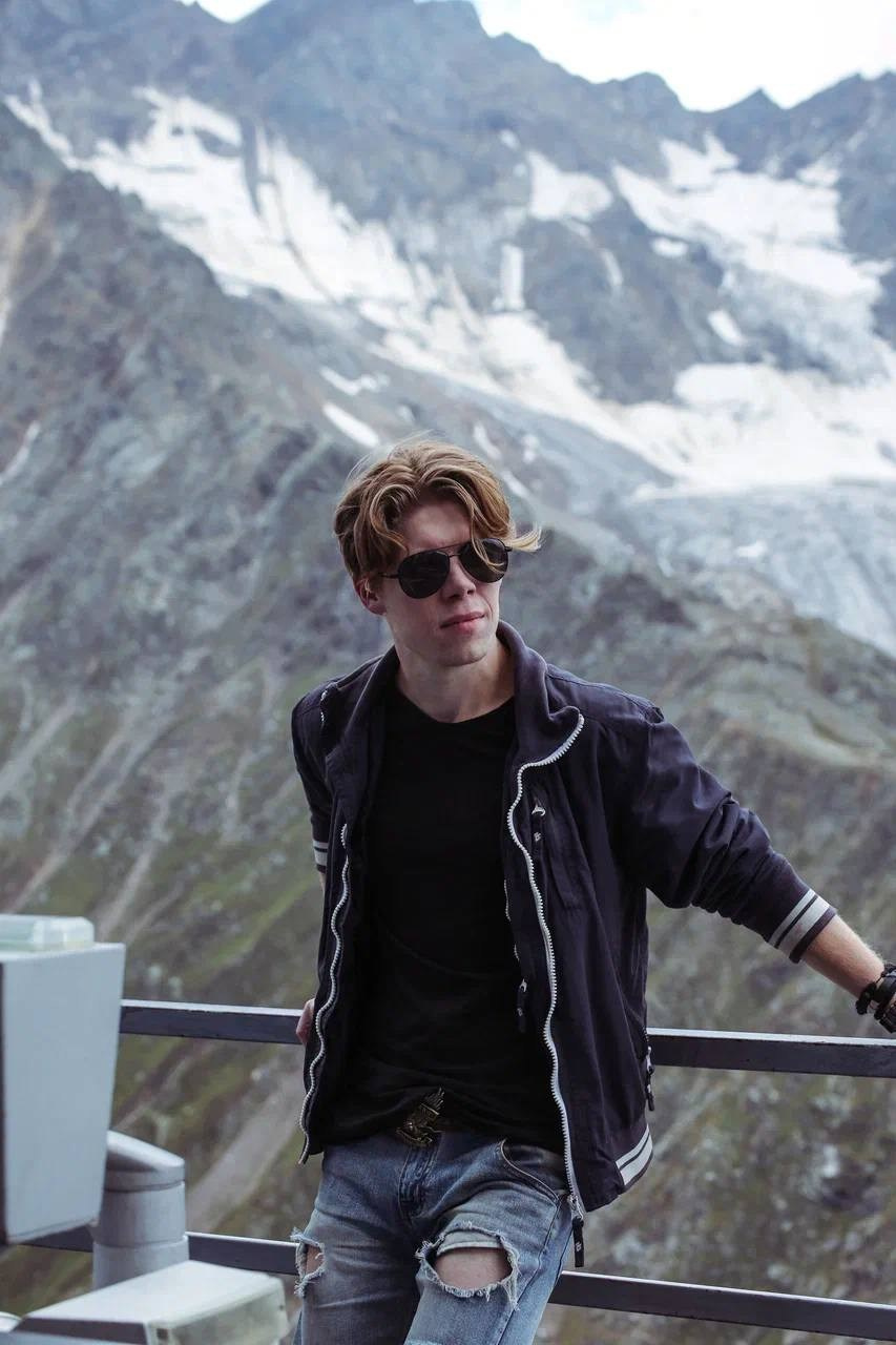 Горы Кавказа. Костюмер, художник кино и телевидения в спб