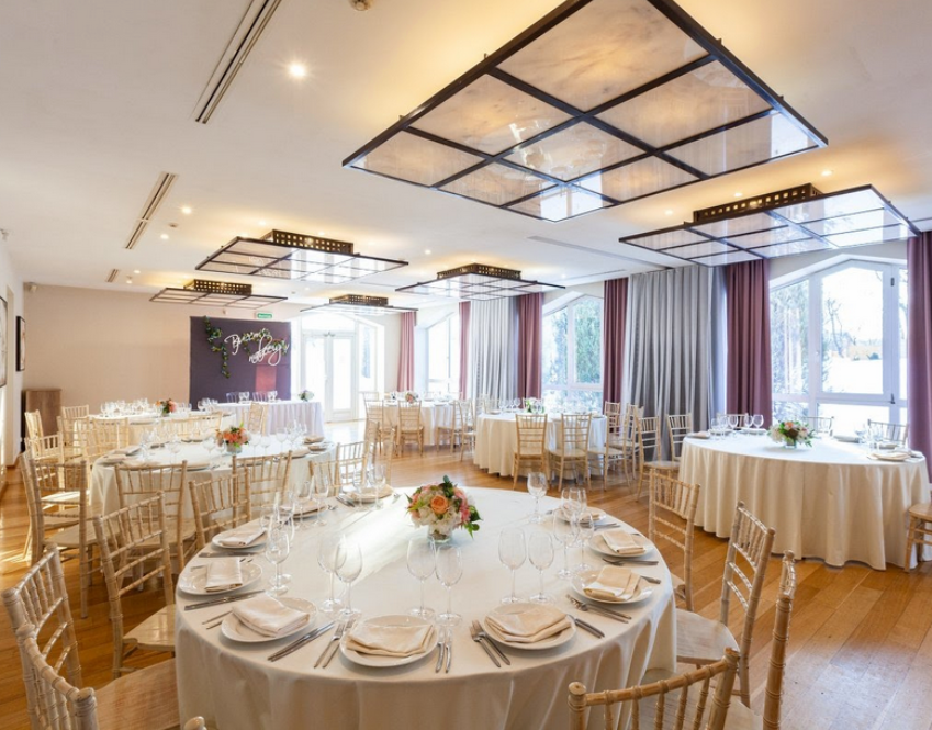 Площадка № 1-8. Свадебный организатор Москва