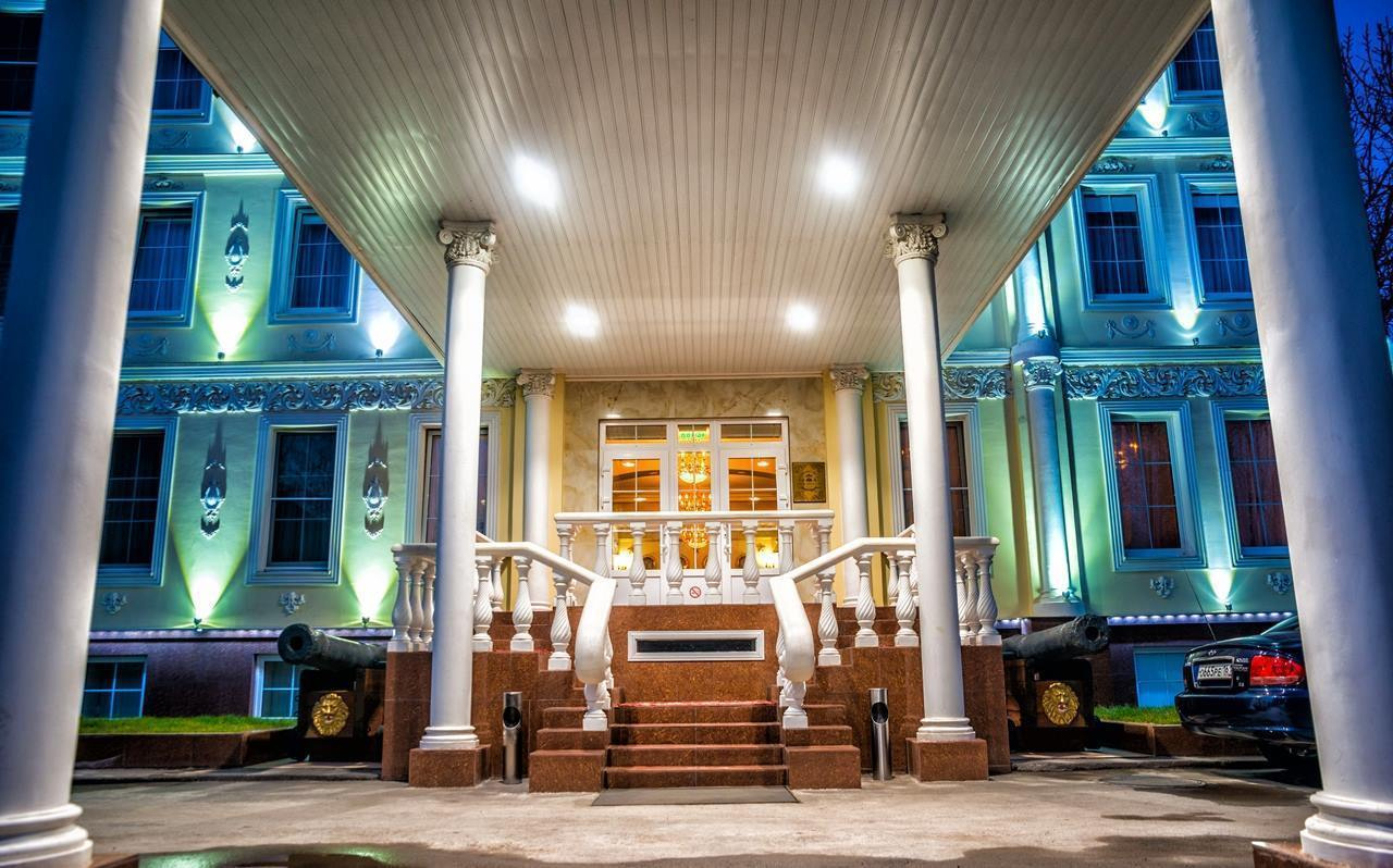 Парк отель «Петровский причал»