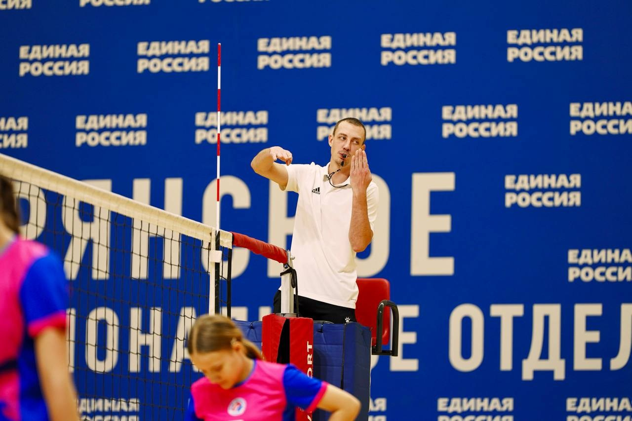 Турнир по волейболу среди девочек 13 лет, г. Брянск. Фотограф в Брянске — Анна Арутюнян
