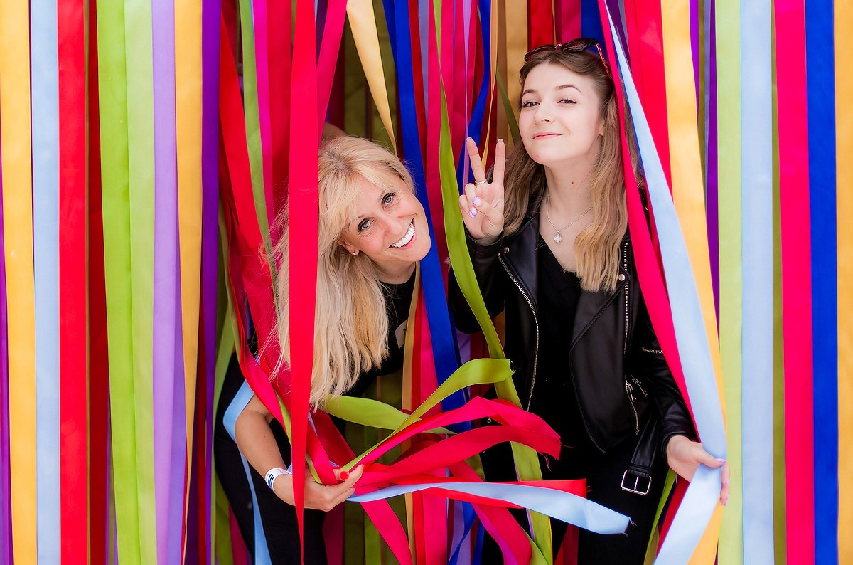 Фотосъемка корпоратива Major на берегу строгинской поймы. Репортажный фотограф Борис Геер