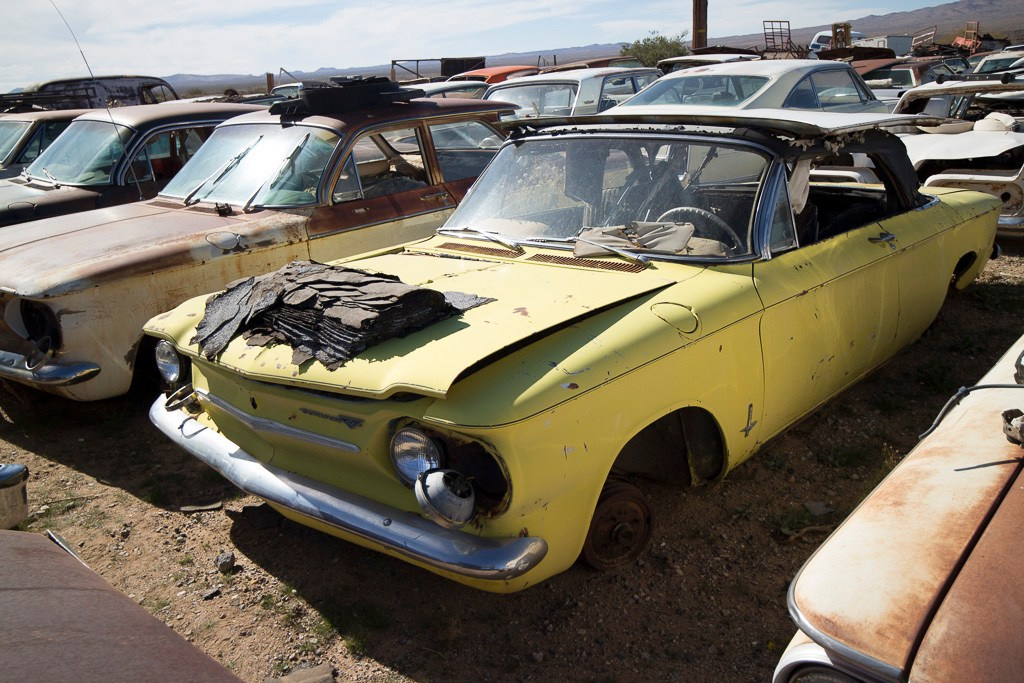 Ретро- авторазборка, США, 2013. Фотограф Василий Буланов