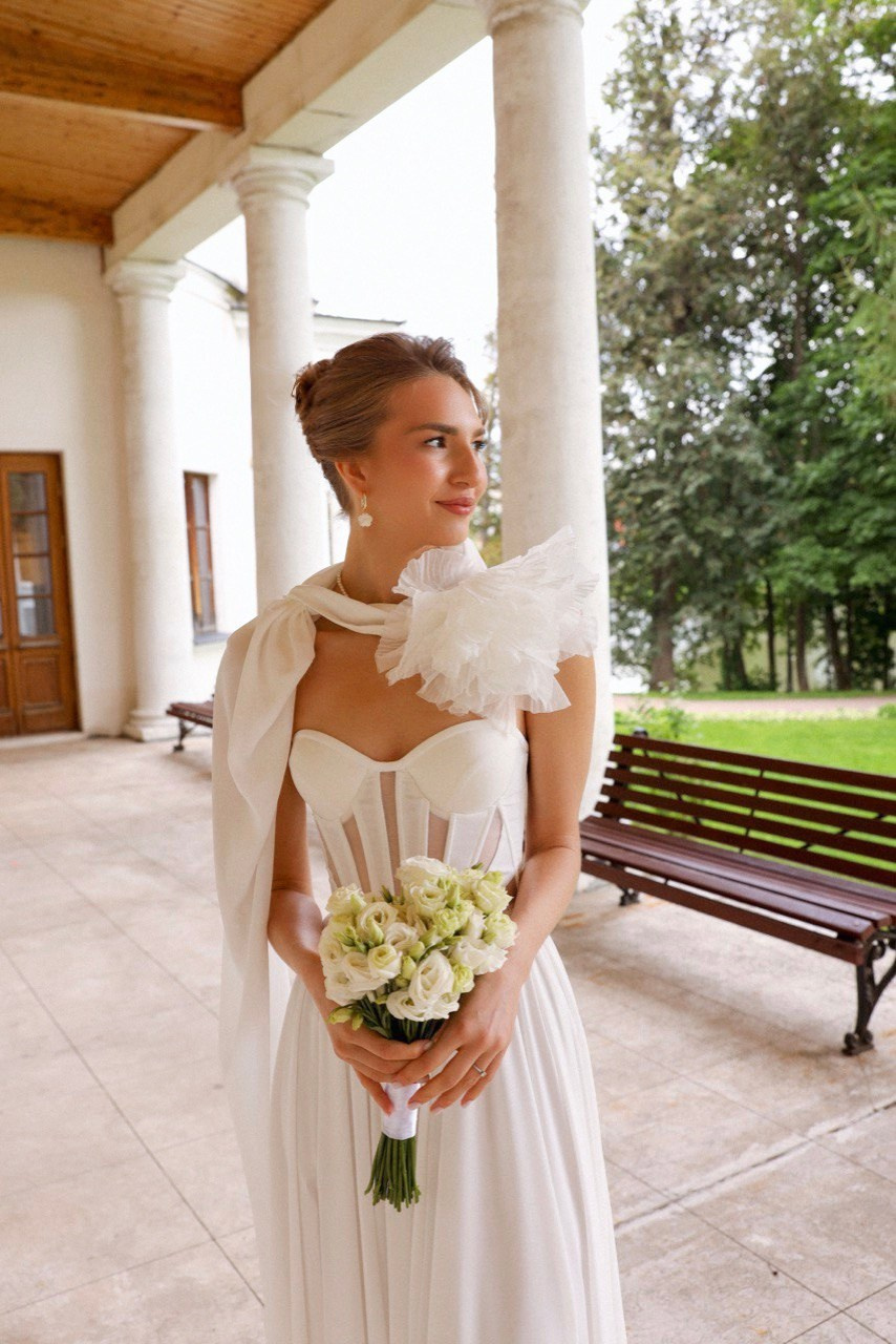 Свадебный образ макияж для невест Москве. СВАДЕБНЫЙ ВИЗАЖИСТ-СТИЛИСТ МОСКВА ЖУКОВСКИЙ ПРИЧЕСКИ МАКИЯЖ БРОВИ РЕСНИЦЫ ВЫЕЗД