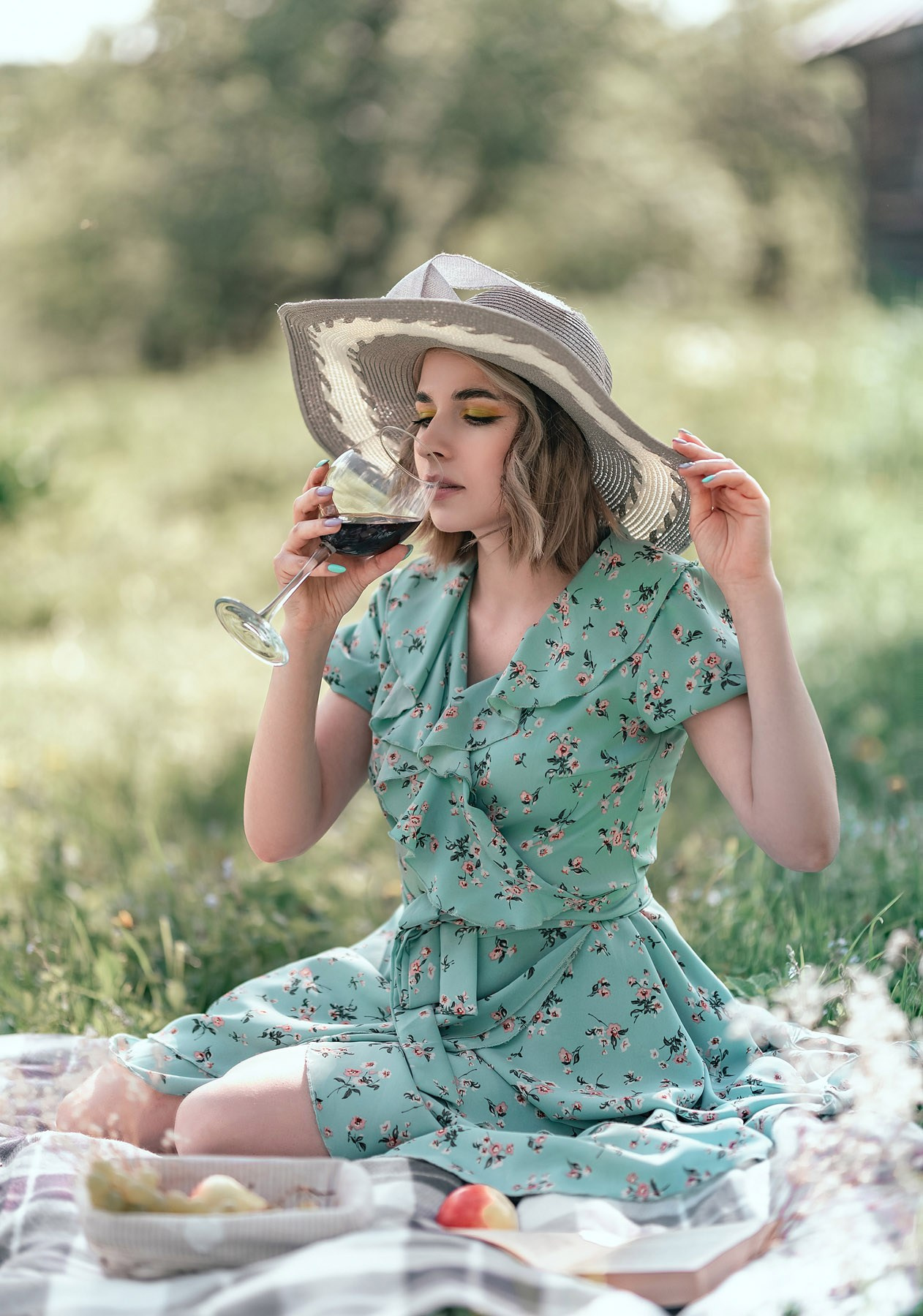 Алёна на пикнике. Свадебный и семейный фотограф в Туле Ксения Сильвер