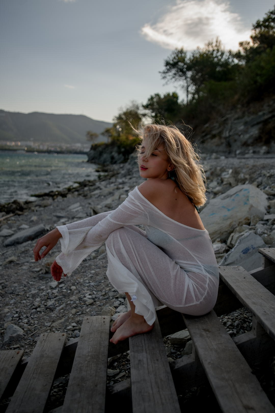 Индивидуальная фотосессия Анастасия на пляже Метрополь — фотограф Жанна Шестопалова