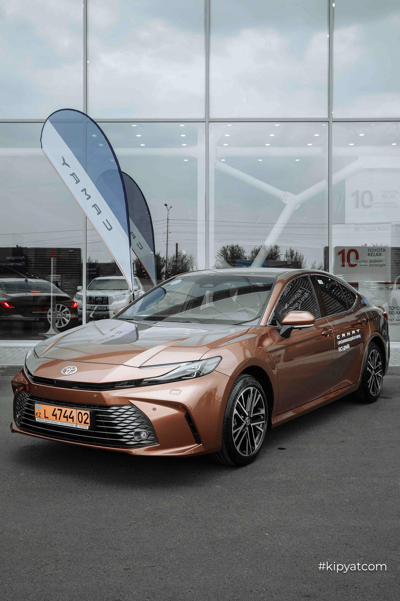 Test Drive TOYOTA CAMRY 80