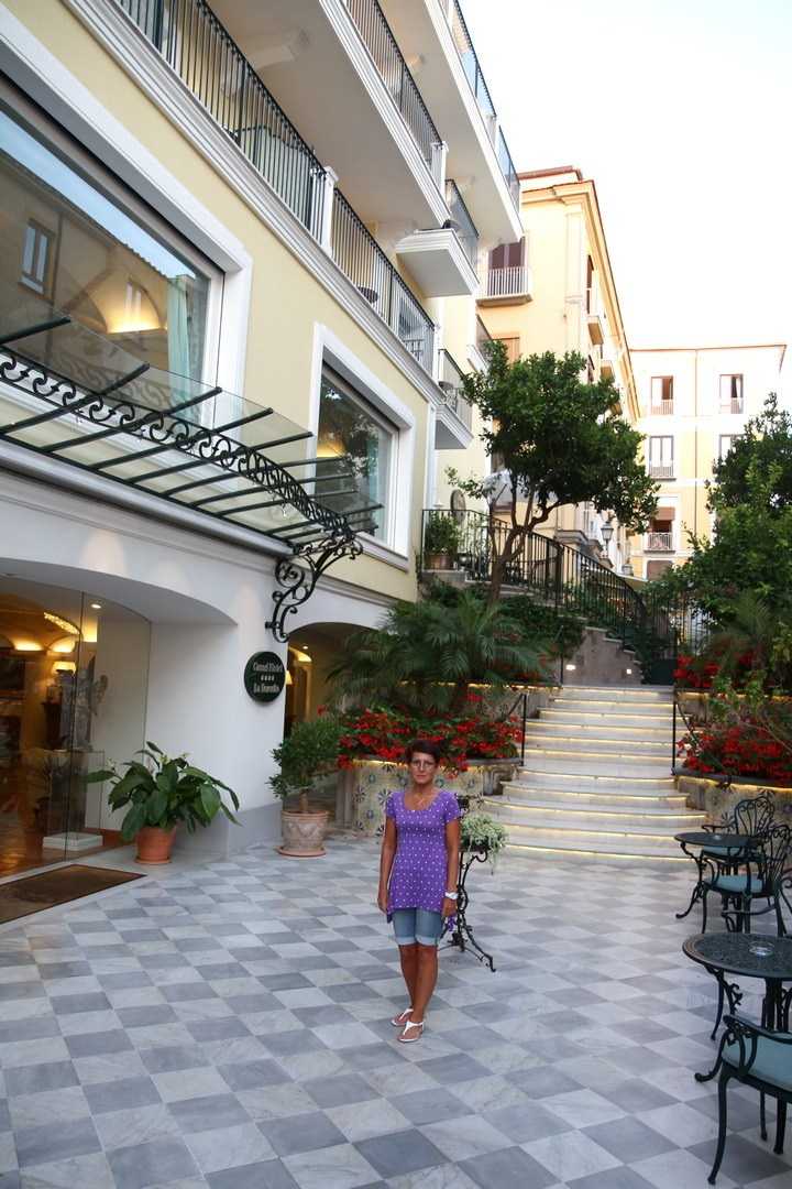 Италия. Сорренто 2011. Улица, люди, жизнь…