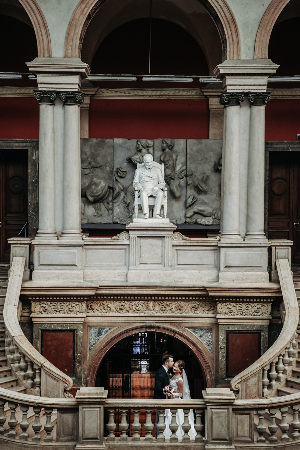 Свадебный фотограф в Санкт Петербурге, Москве. Фотограф крещение венчание в Петербурге! Помогает подобрать храм и посоветовал душевного батюшку в СПб