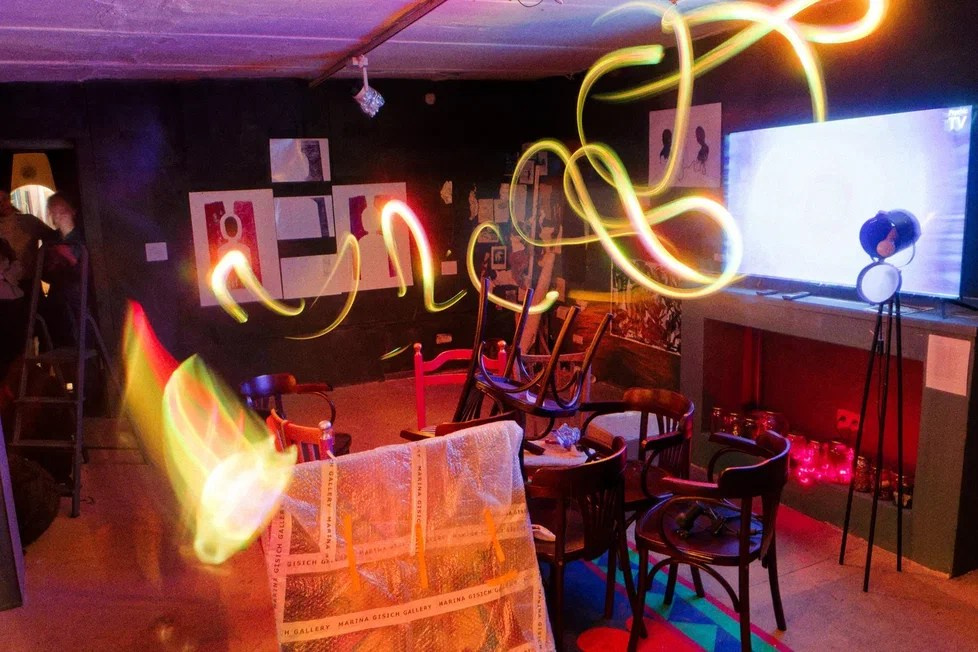 Пороги. Елизавета Иванова — независимый куратор, культуролог, исследователь художественных практик, художник