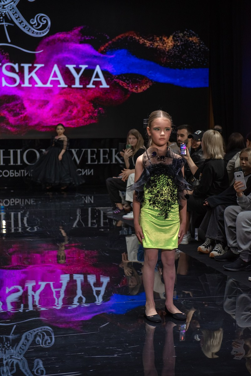 SochiFashionWeek2024 дизайнер Кибовская. Семейный и коммерческий фотограф в Сочи Александр Бодунов