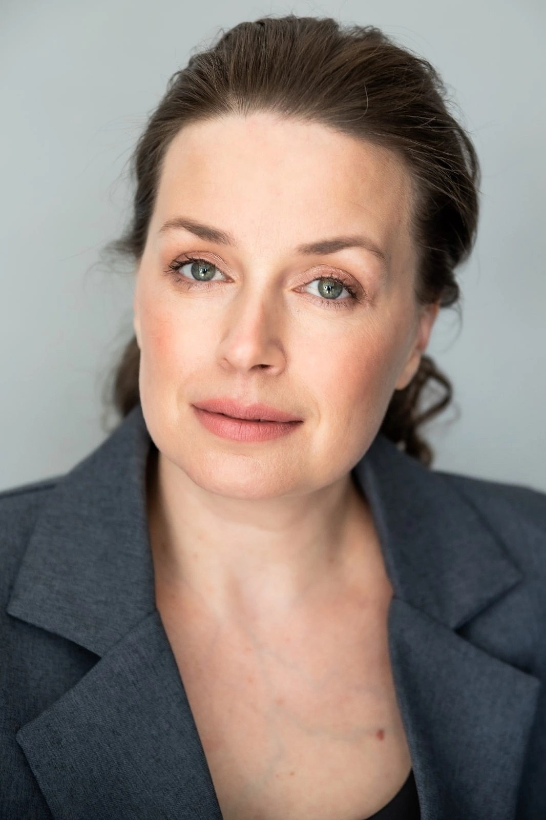 Марина, 46-48 р-р, 163 см. KED Production — продакшн из СПб. Создаём фото, видео и контент, который помогает брендам и селлерам продавать больше