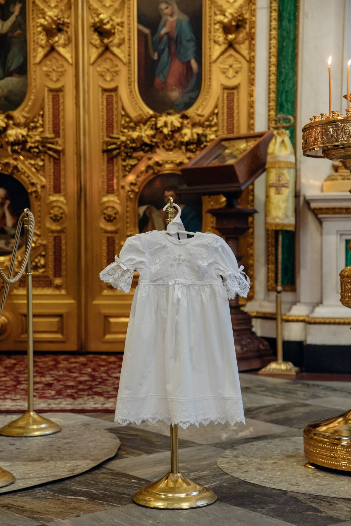 сколько стоят Крестины в Исаакиевском соборе, лучший храм для крещения спб, Крестины в Исаакиевском соборе в 2025, посоветуйте церковь для крещения, как выбрать собор для крещения, сколько стоит крещение питер