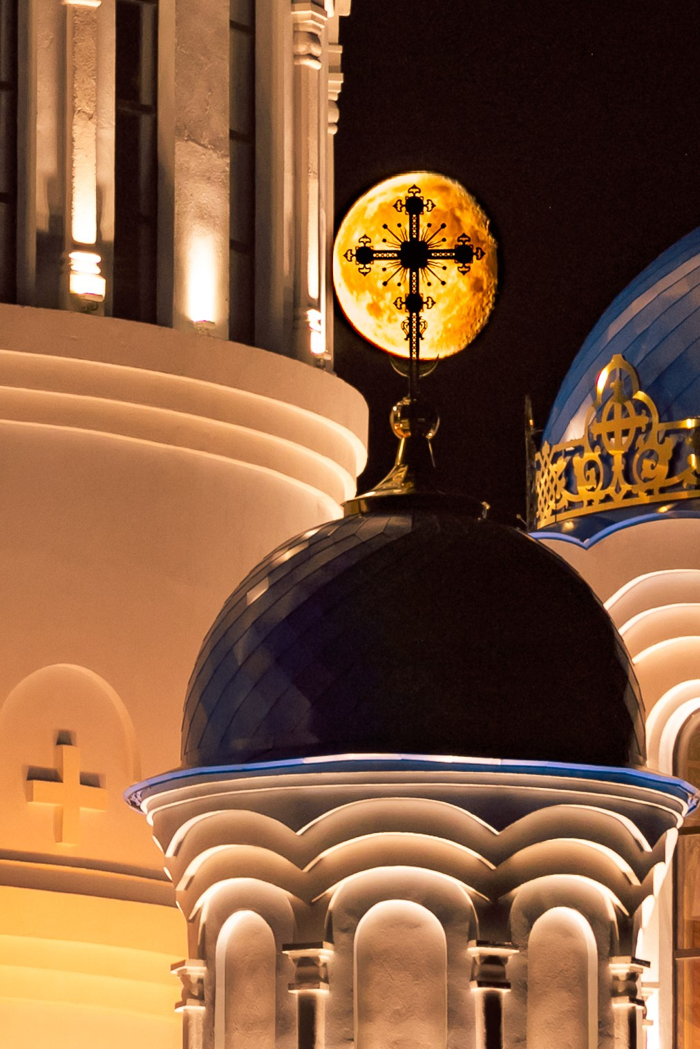 Город в ночи. Фотограф Елена Вишневская (Ушакова) Нефтеюганск, Сургут, Тюмень