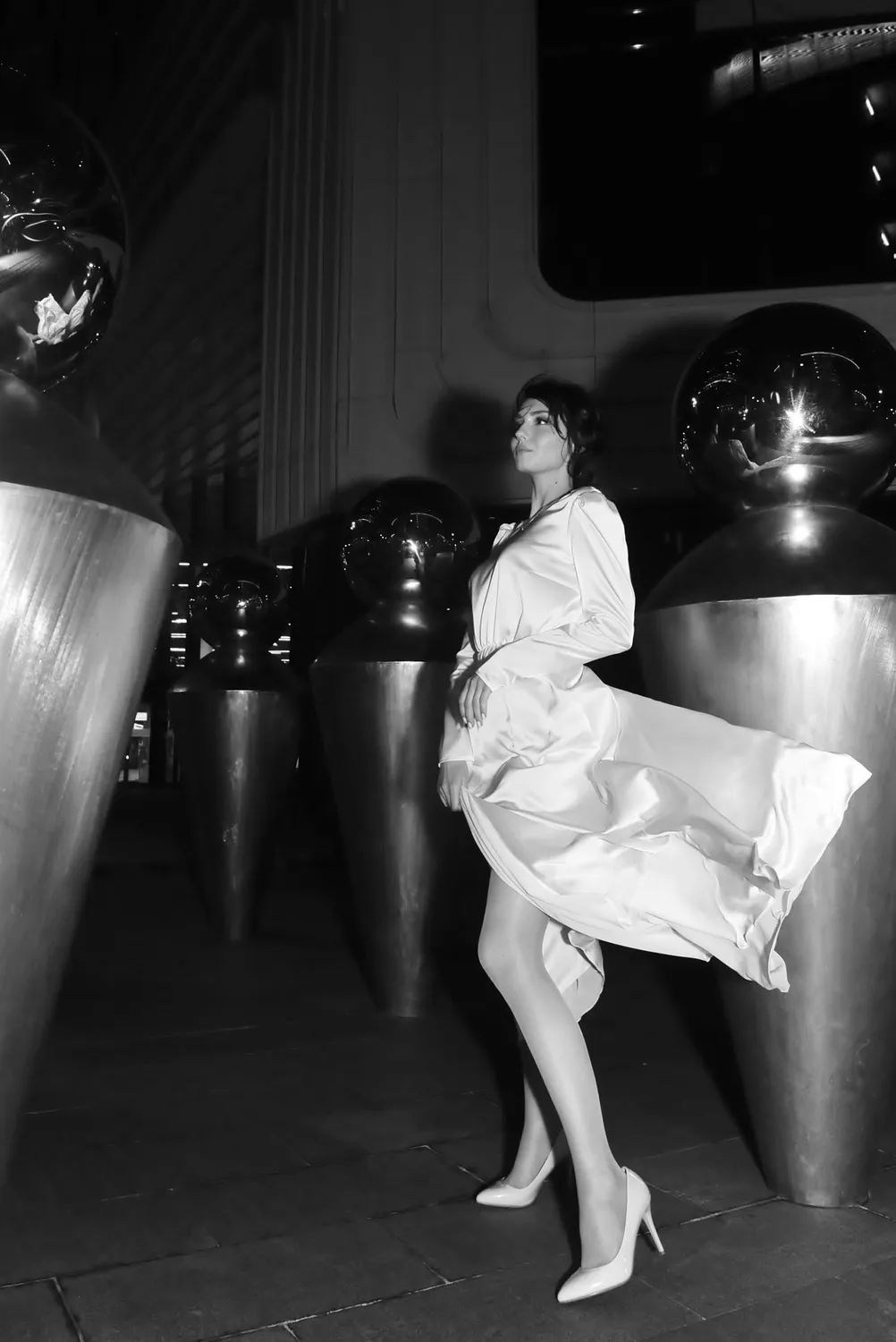 Свадебная фотосессия в Москва-Сити, черно-белая фотография