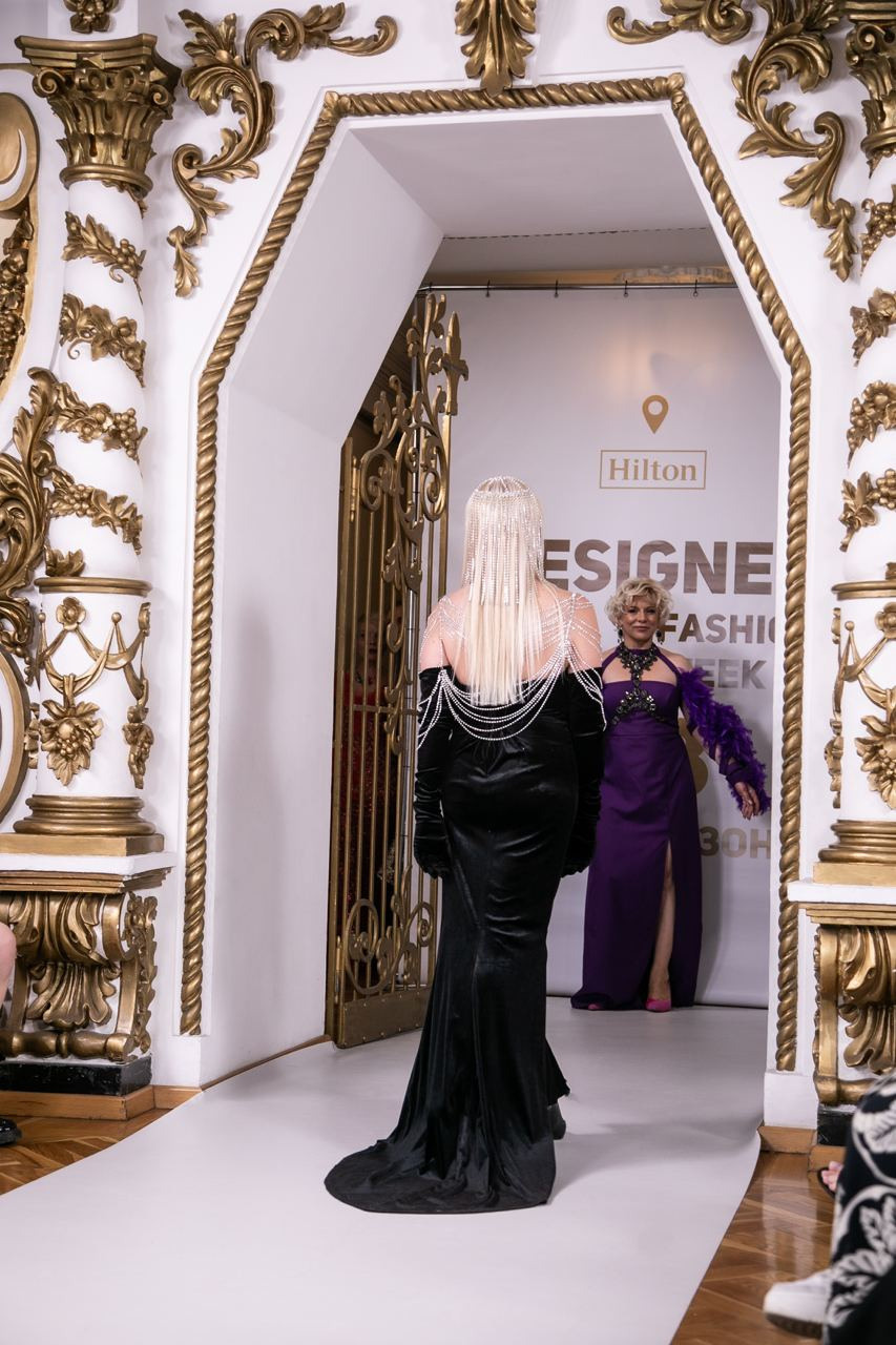 Показ мод Design fashion week 2023. Женский фотограф в Москве Камила Бакаева