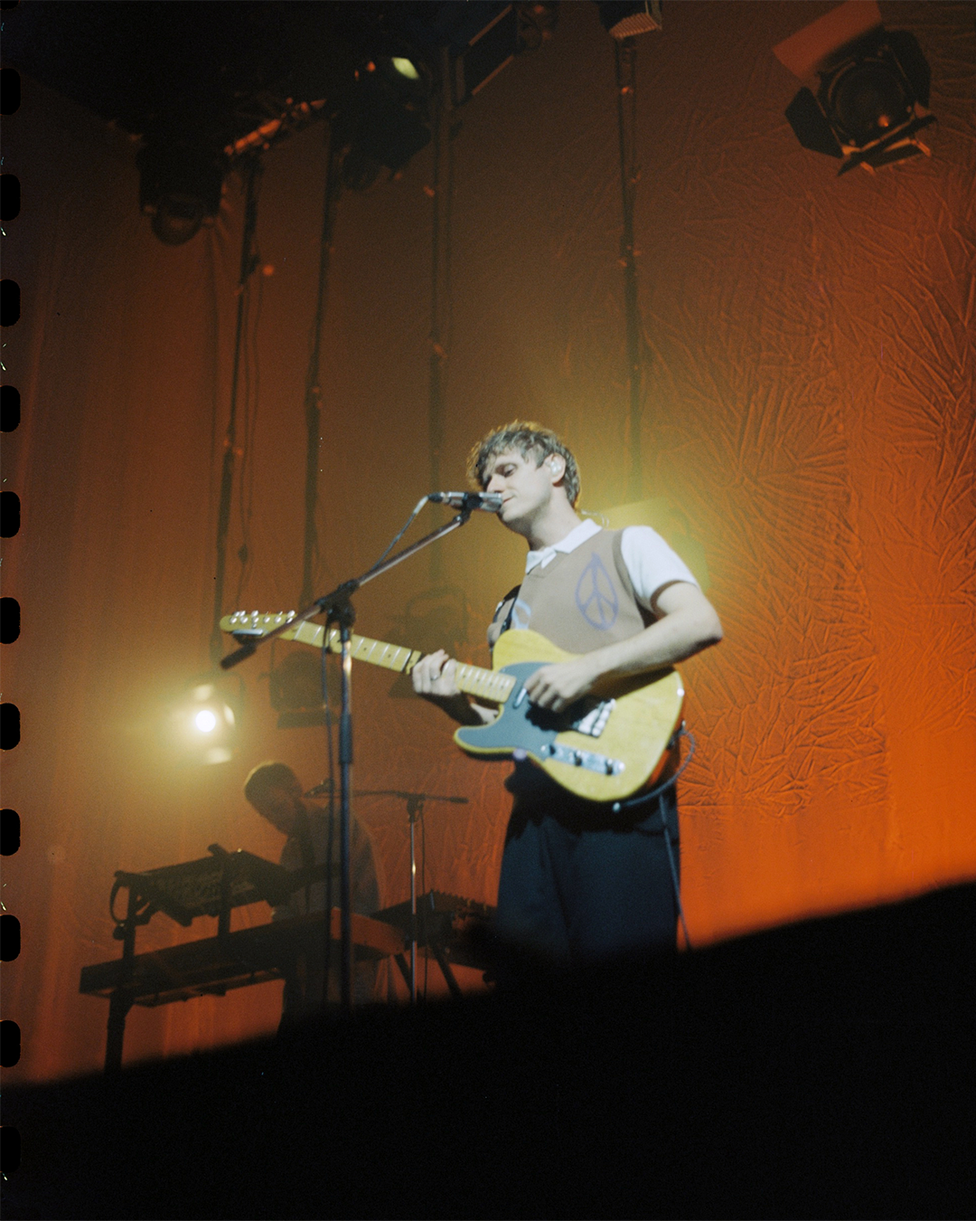 Концерт Сироткина в Москве на пленку. Плёночный фотограф Москва, Саша Звук