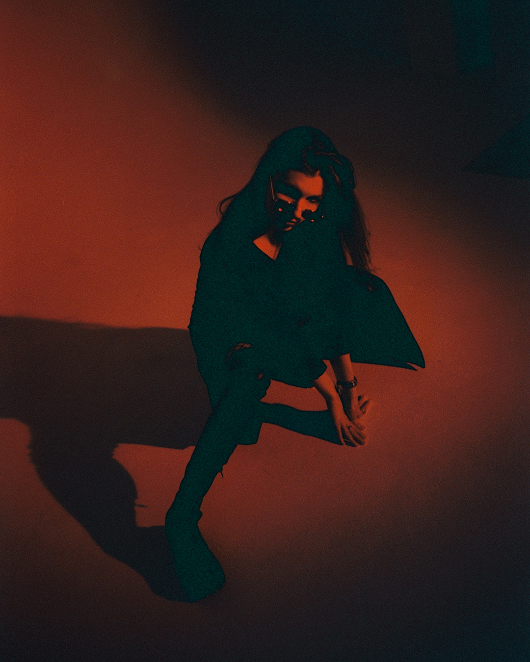 Нуарная съёмка. Плёночный фотограф Москва, Саша Звук