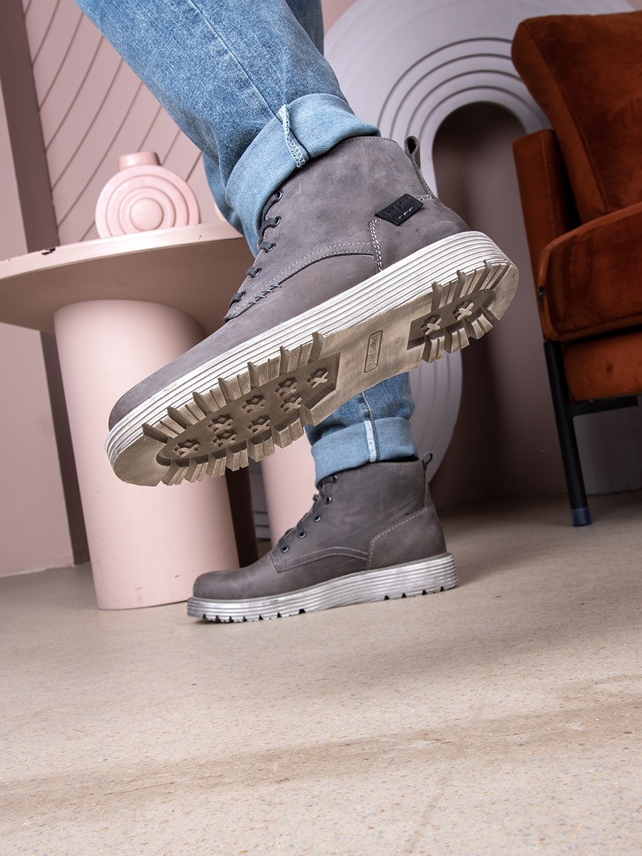 Обувь на модели. Фотограф Юлия Зимина