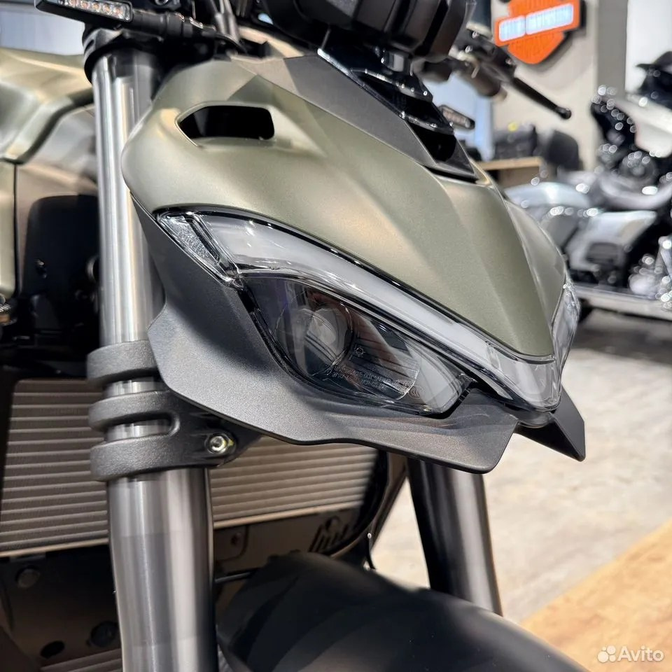 Ducati Streetfighter V2, 2023. Hello Davidson, Москва. Только хорошие мотоциклы…