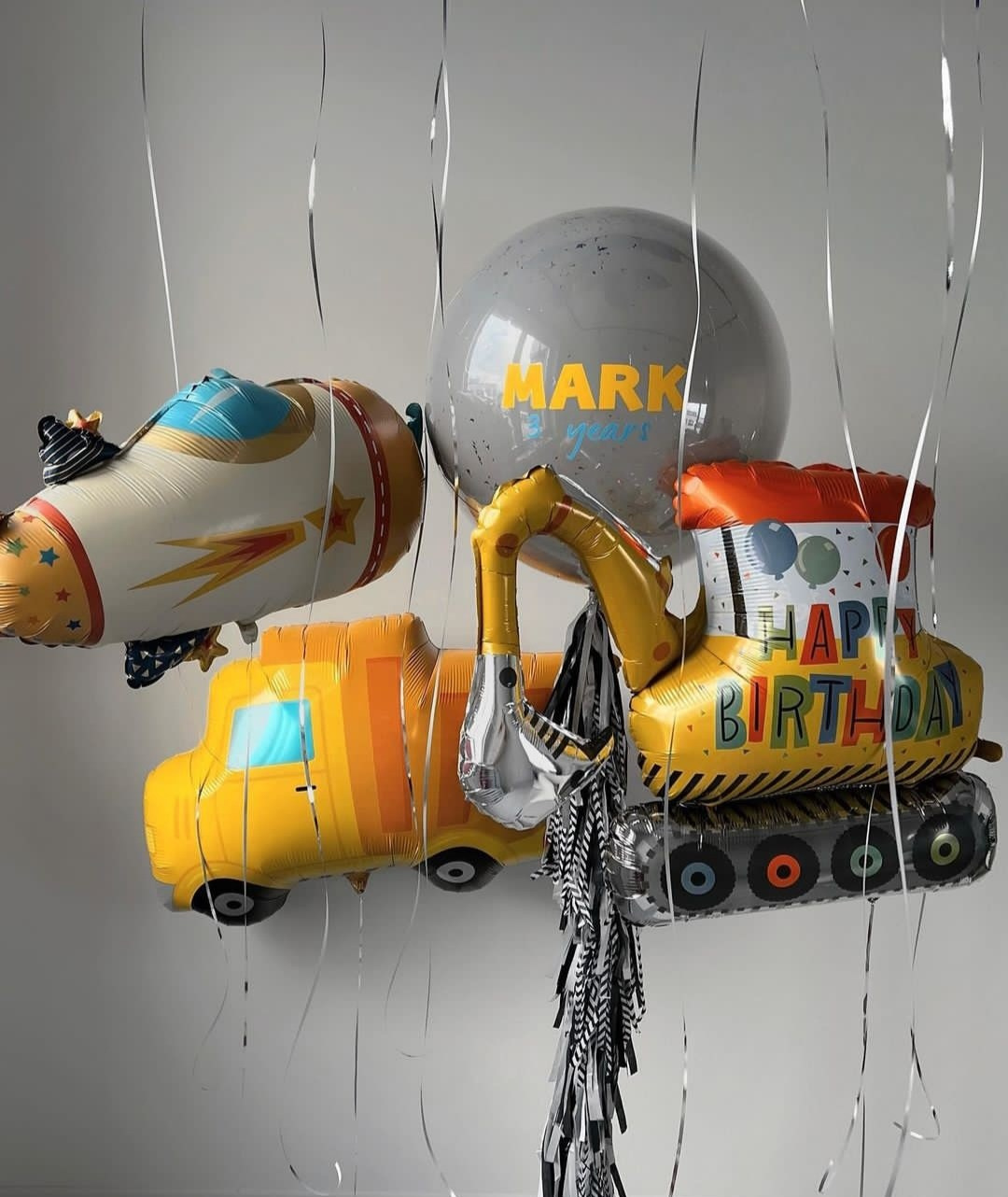 Мальчику на день рождения с 4 -17 лет. Аэродизайнер Елена Лин