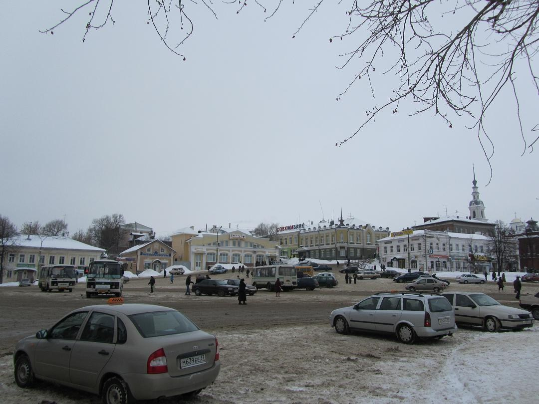 Площадь Революции