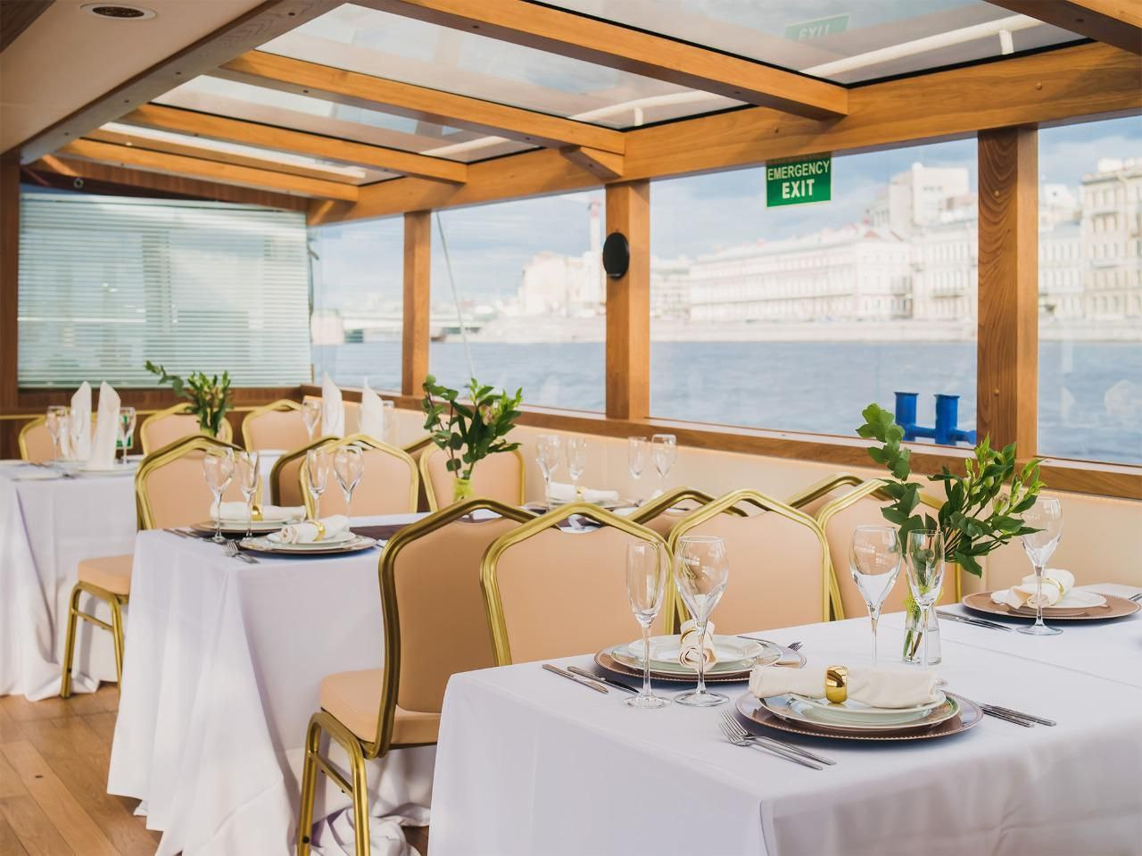 Теплоход «Самсон». SPB Rent Boats|аренда катеров и теплоходов