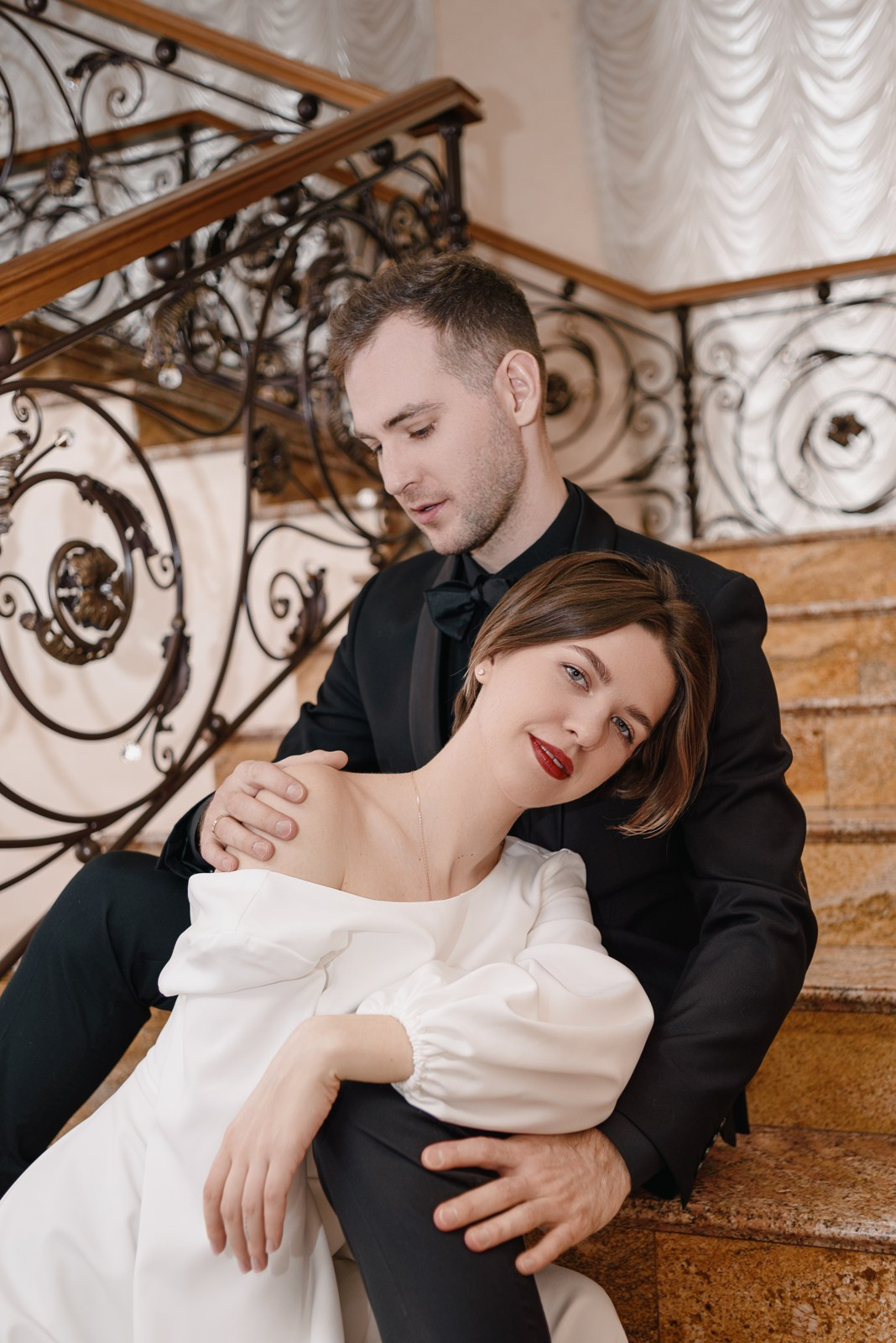 Свадебный фотограф в Тюмени — Стас и Таня — Съемка в отеле и на улице. Фотограф Дарья Мустафина, Тюмень