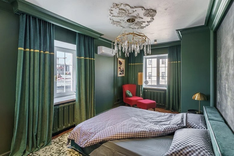 ТОП фотостудий Тюмени 2026: где провести стильную фотосессию. Портретный фотограф Тюмень Дарья Мустафина