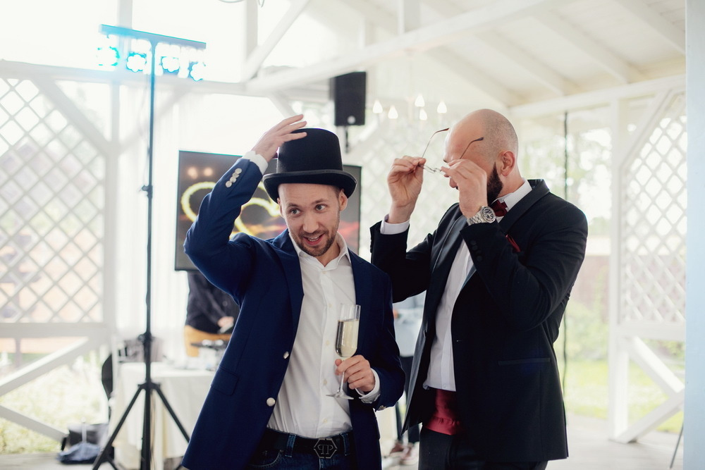 Вика+Леша. Ведущий на свадьбу в Москве Зубков Алексей