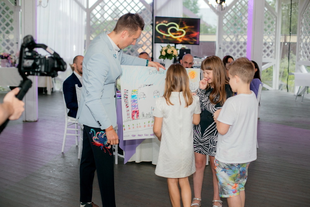 Вика+Леша. Ведущий на свадьбу в Москве Зубков Алексей