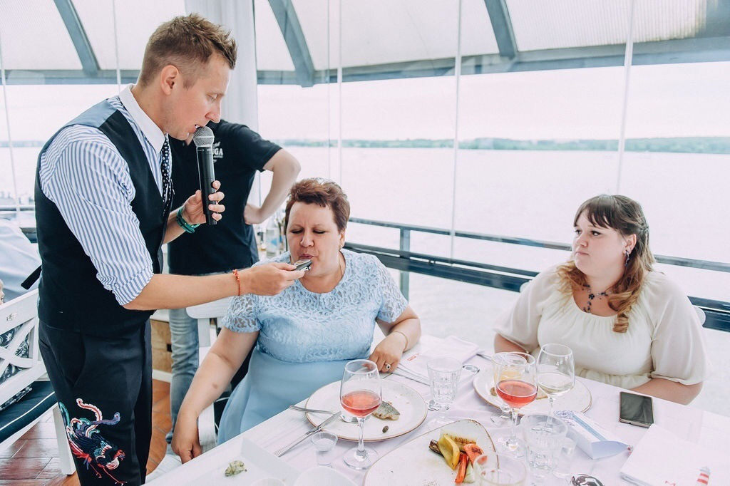 Ксюша+Дима. Ведущий на свадьбу в Москве Зубков Алексей