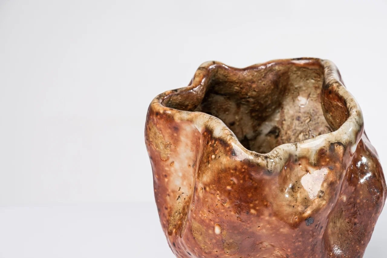 Ваза «Перепады». Арт-керамика Катерины Жизневской