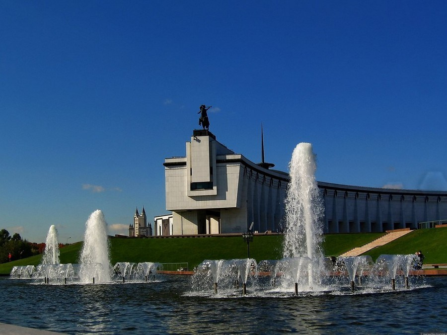Фотосессия в зелёном парке Москвы — сезонные пейзажи и уютные беседки