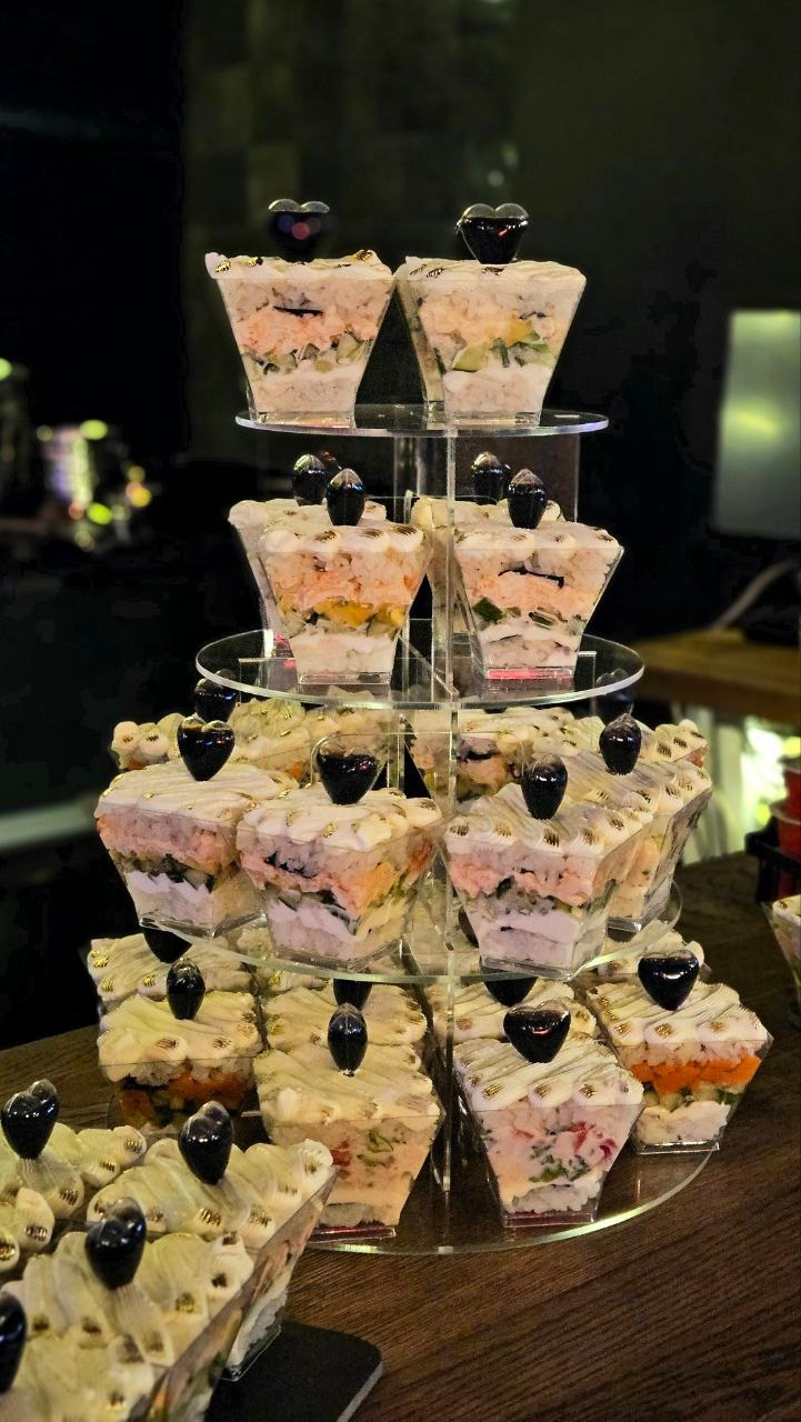Суши-сеты/фуршетная подача. Добро пожаловать в мир НЕсладких тортов🩷