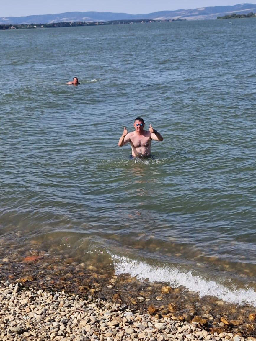 Но не такая прозрачная и голубая, как ожидал ее увидеть