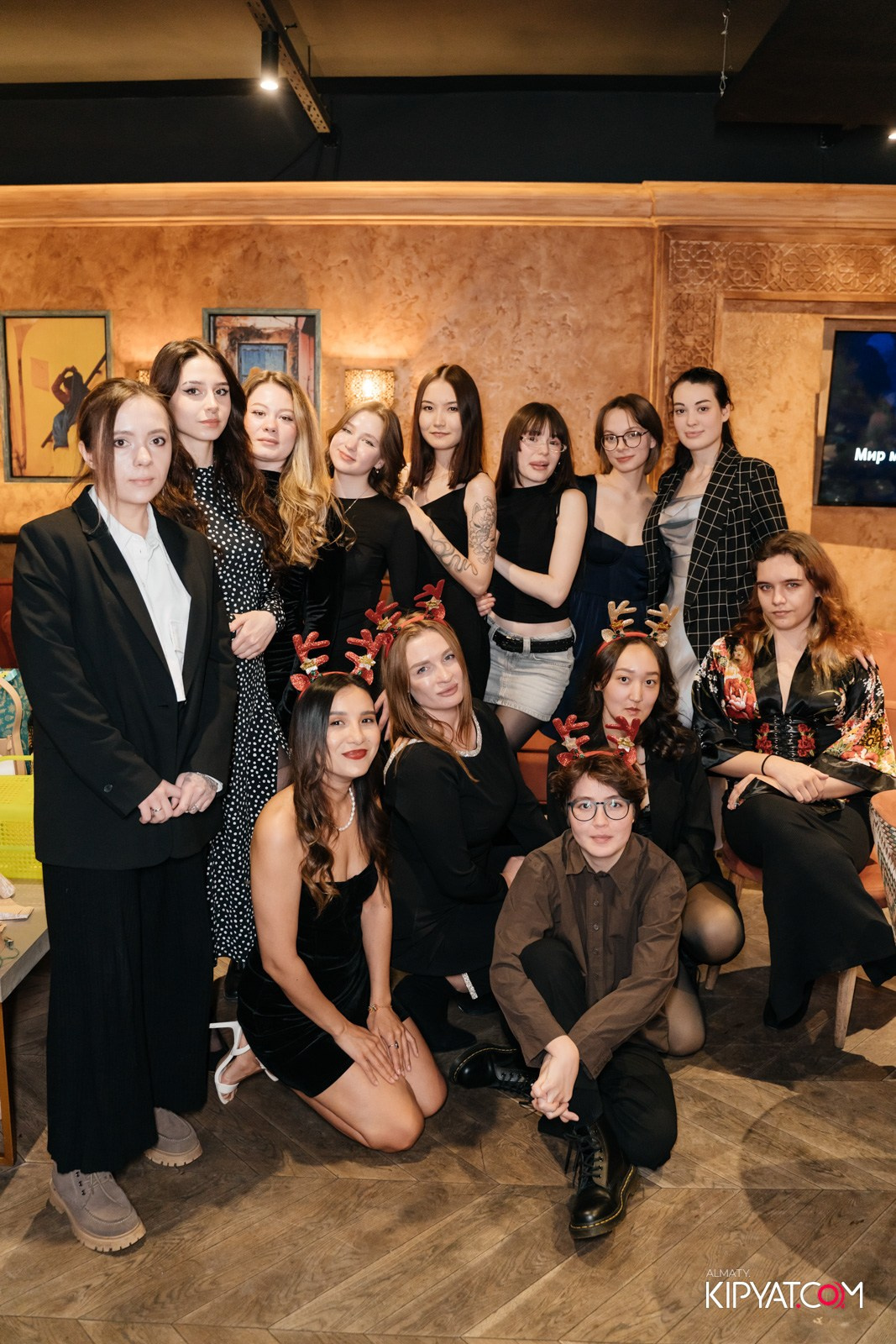 SPACE LOUNGE BAR. КИПЯТКОМ АЛМАТЫ!