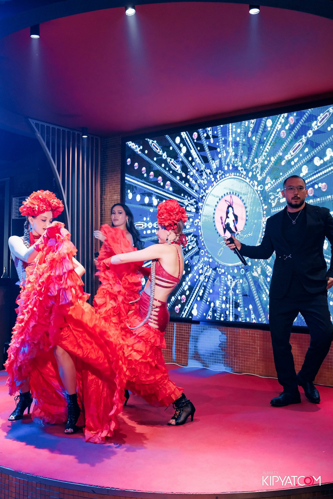 ЗАЯ, НА БИС. КИПЯТКОМ АЛМАТЫ!