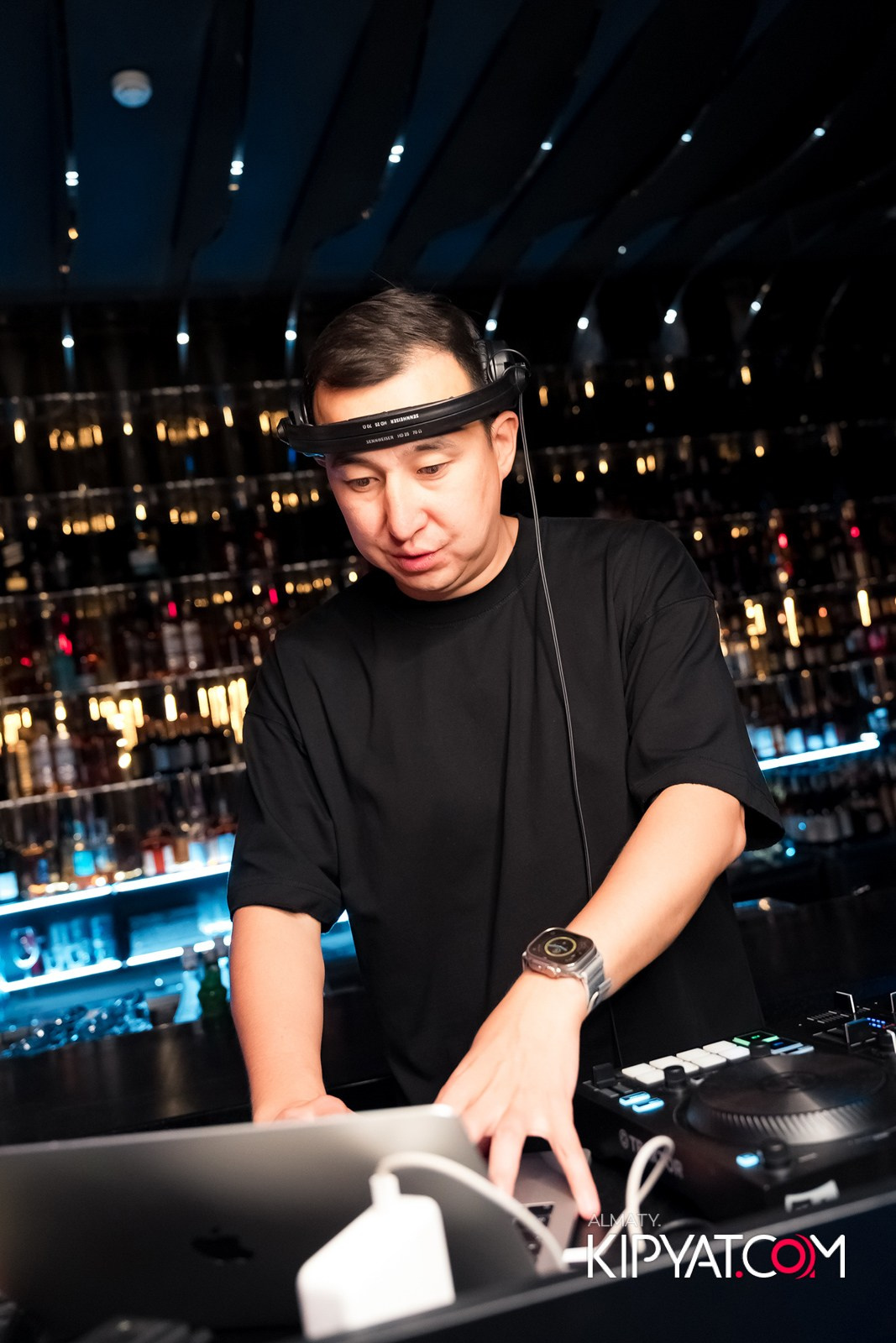 MOOD KARAOKE & TERRACE. КИПЯТКОМ АЛМАТЫ!