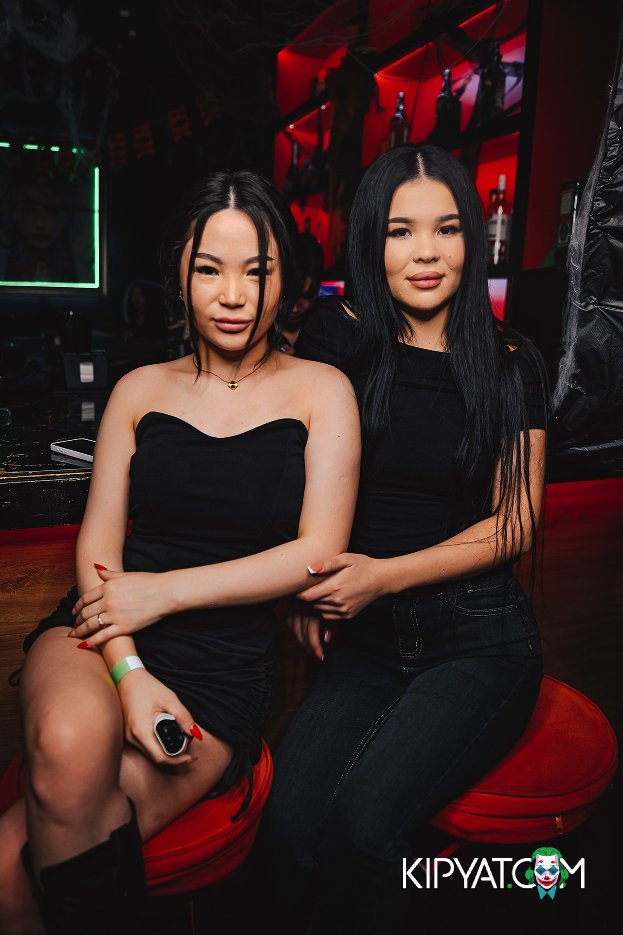 UYAT EMES BAR. КИПЯТКОМ АЛМАТЫ!