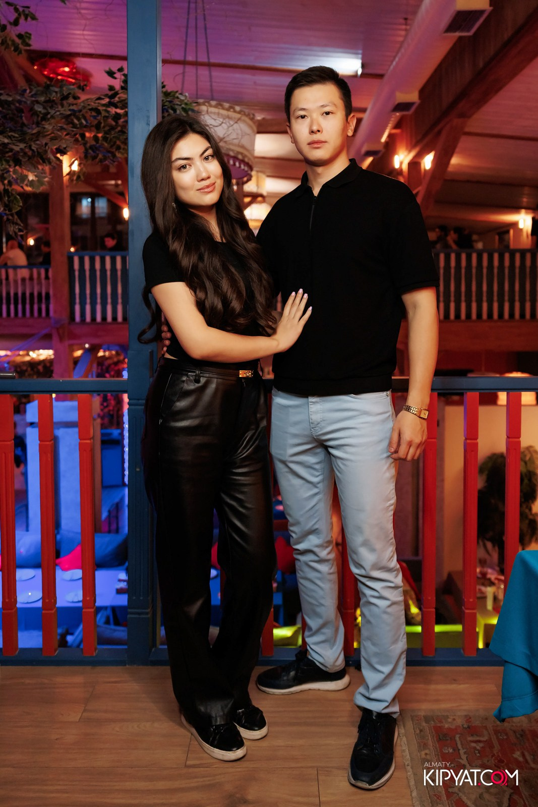 ГРУЗИНСКИЙ ДВОР НА КАБАНБАЙ БАТЫРА. КИПЯТКОМ АЛМАТЫ!