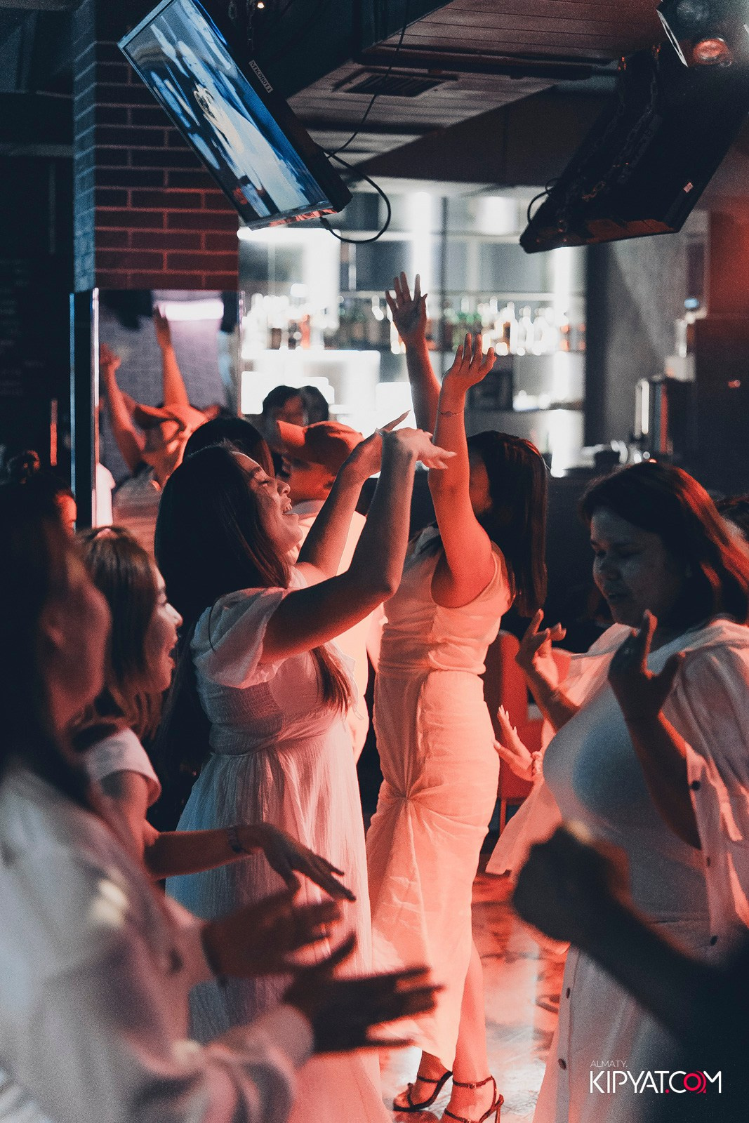 КАРАОКЕ DO RE MI. КИПЯТКОМ АЛМАТЫ!