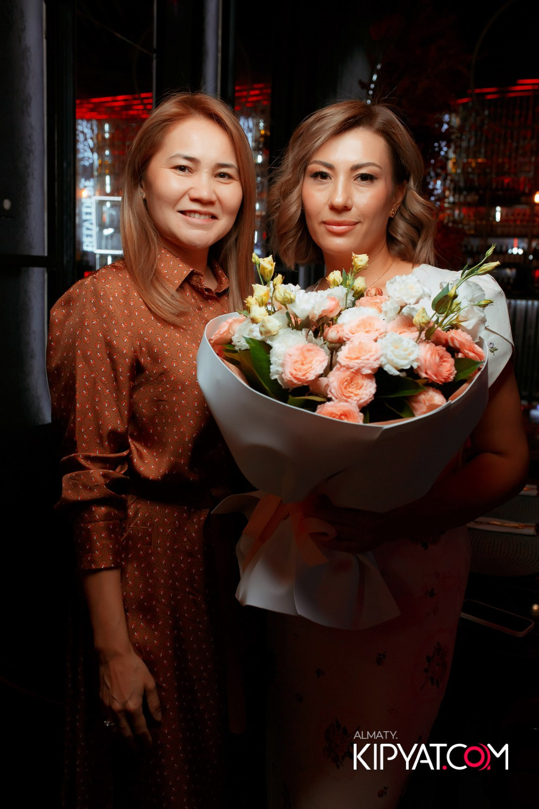 FRIENDS BAR & TERRACE. КИПЯТКОМ АЛМАТЫ!