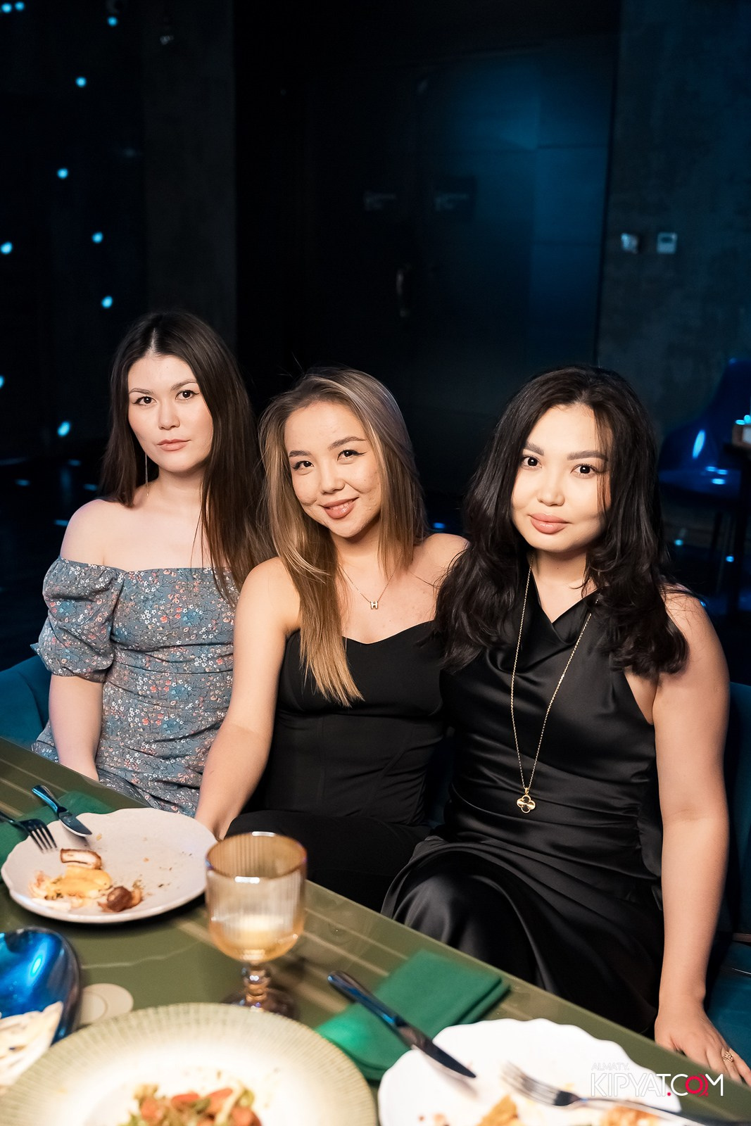 ДОРОГАЯ. Я НЕ ПИЛ. КИПЯТКОМ АЛМАТЫ! Фотосъемка мероприятий в Алматы