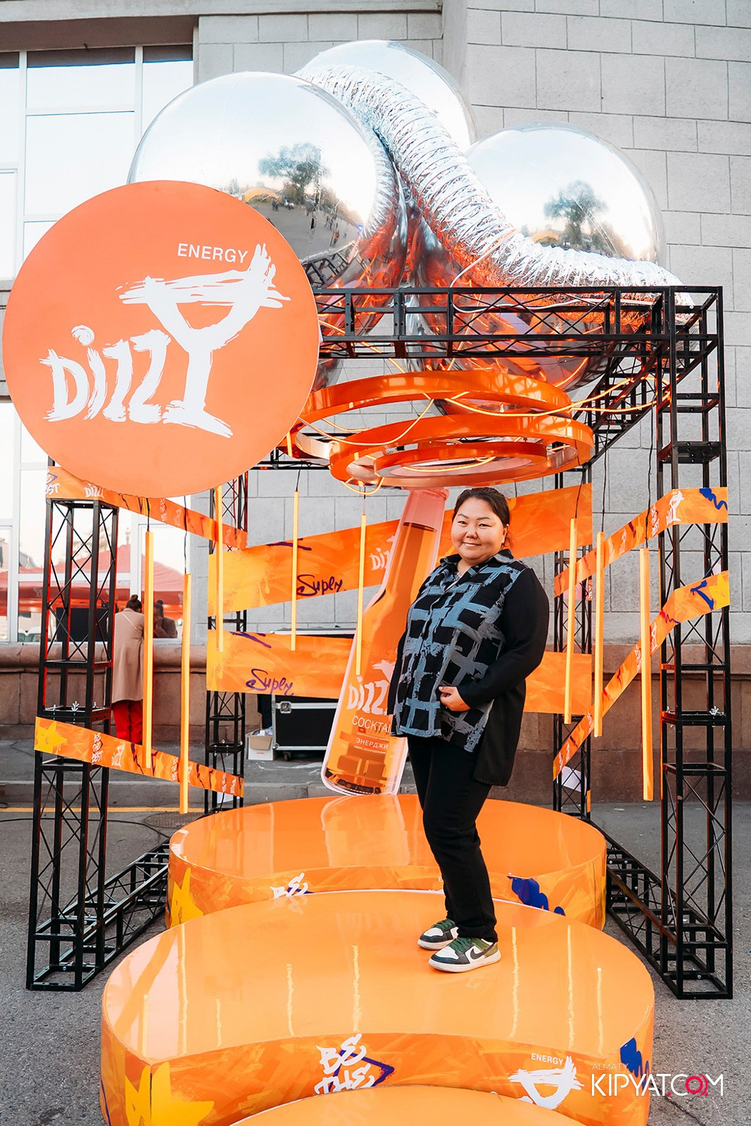 КОНЦЕРТ МИРАСА ЖУГУНУСОВА НА ЦЕНТРАЛЬНОМ СТАДИОНЕ. КИПЯТКОМ АЛМАТЫ!