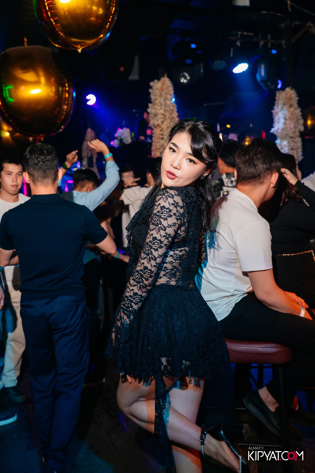 UYAT EMES BAR. КИПЯТКОМ АЛМАТЫ!