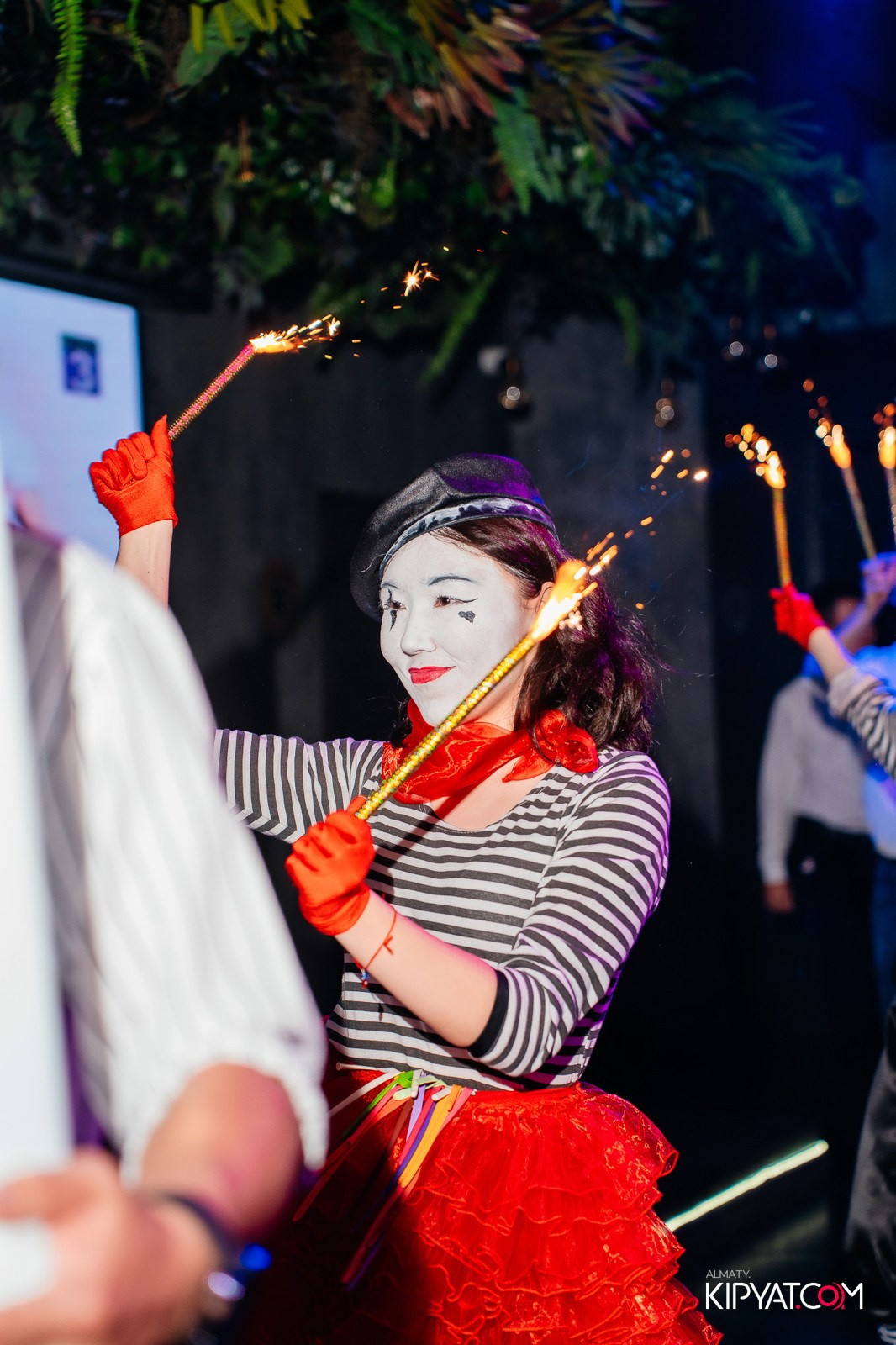 ДОРОГАЯ, Я НЕ ПИЛ. КИПЯТКОМ АЛМАТЫ!