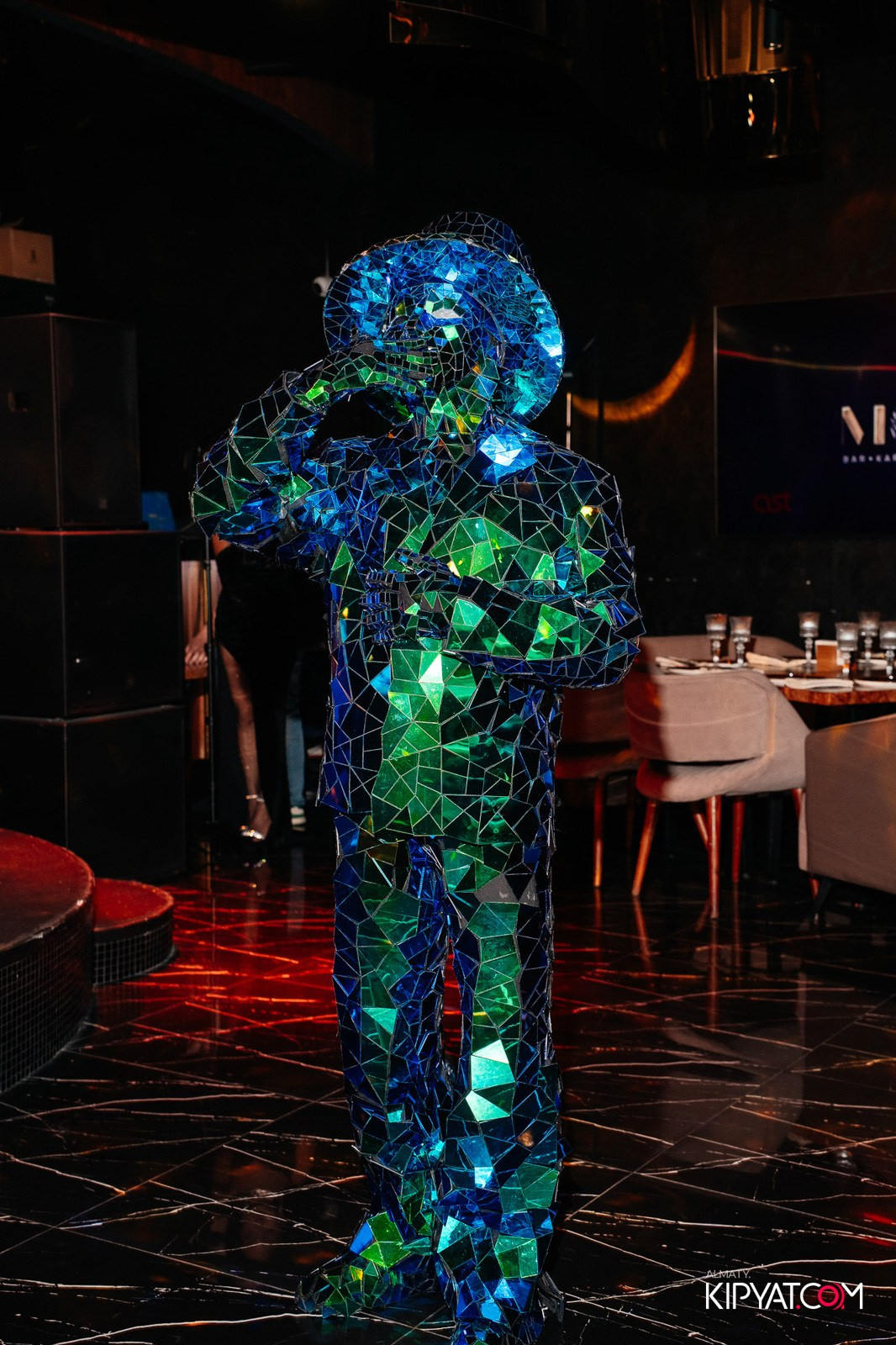 MOOD KARAOKE & TERRACE. КИПЯТКОМ АЛМАТЫ!