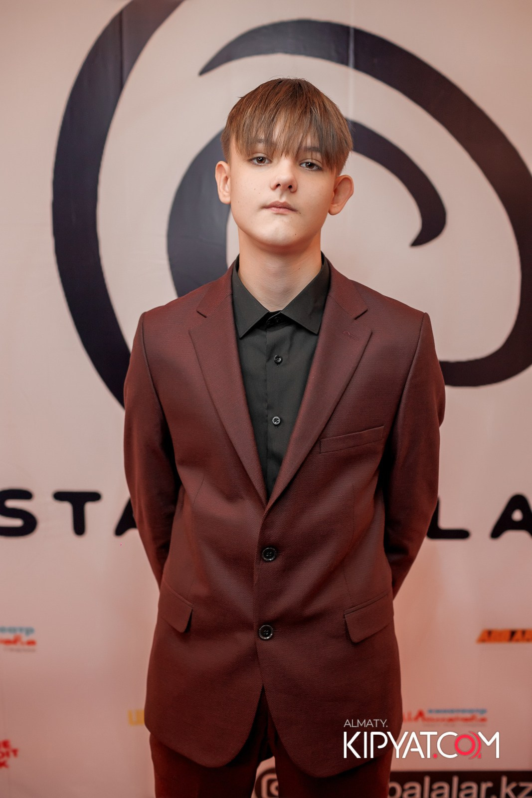 ПРЕЗЕНТАЦИЯ 8 ГРУППЫ КИНОПРОЕКТА «STARBALALAR». КИПЯТКОМ АЛМАТЫ!