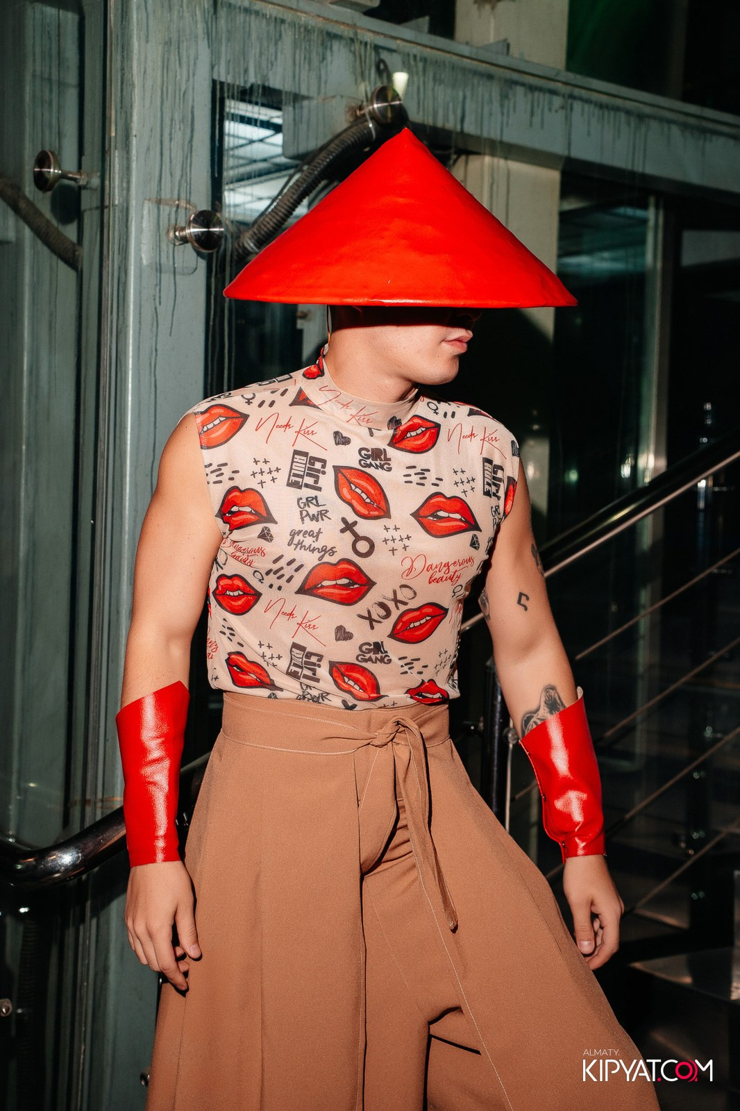 ДОРОГАЯ, Я НЕ ПИЛ. КИПЯТКОМ АЛМАТЫ!