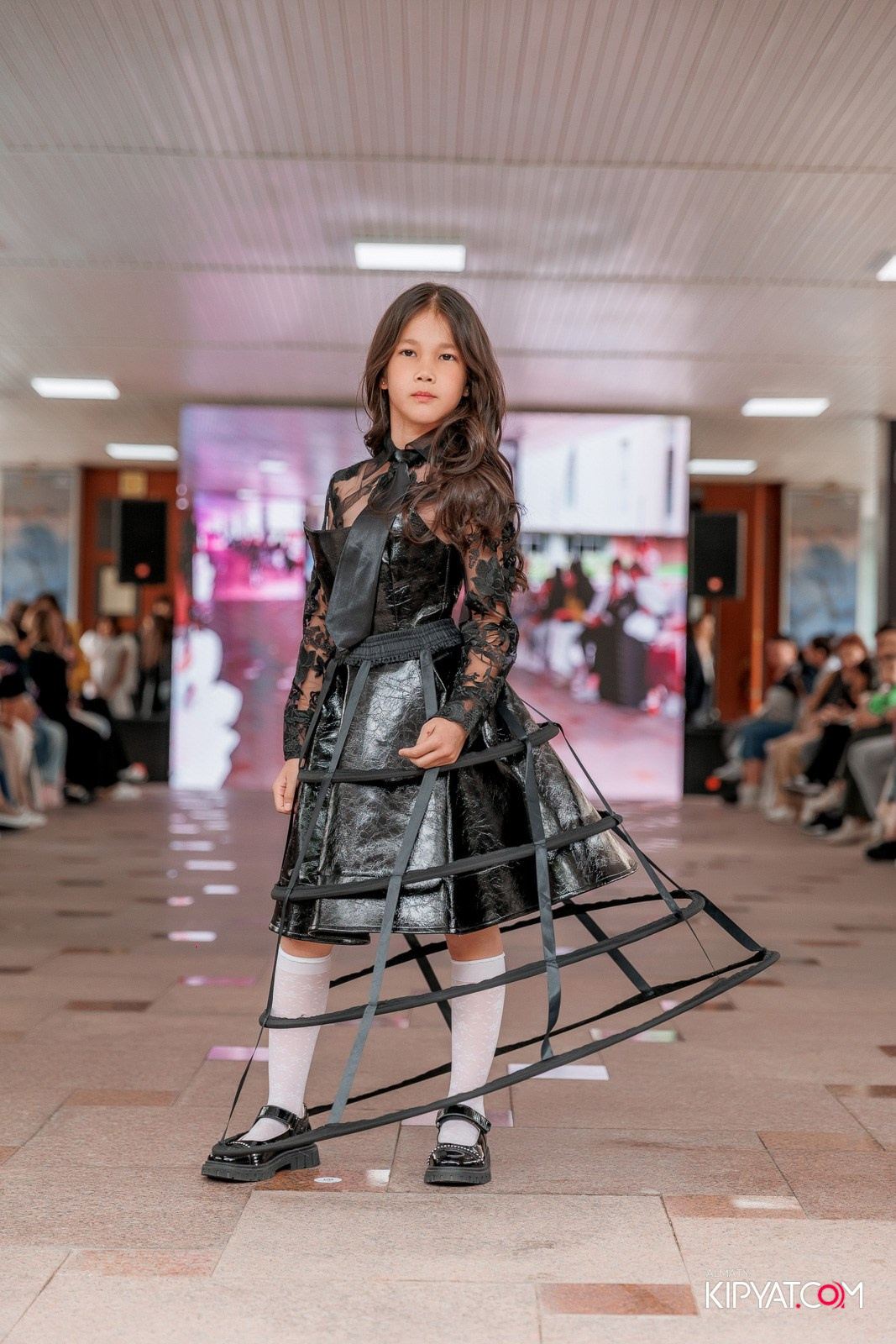 JUNIOR FASHION SHOW. КИПЯТКОМ АЛМАТЫ!